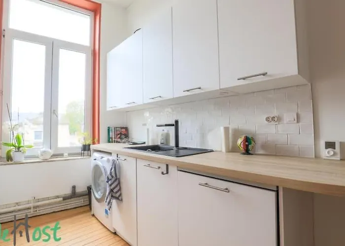Verlaine - Standing 2 Pour 4 Avec Balcon Appartement *